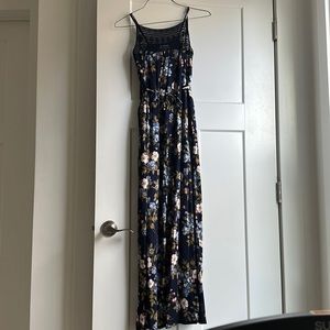 Motherhood maternity maxi dress size small